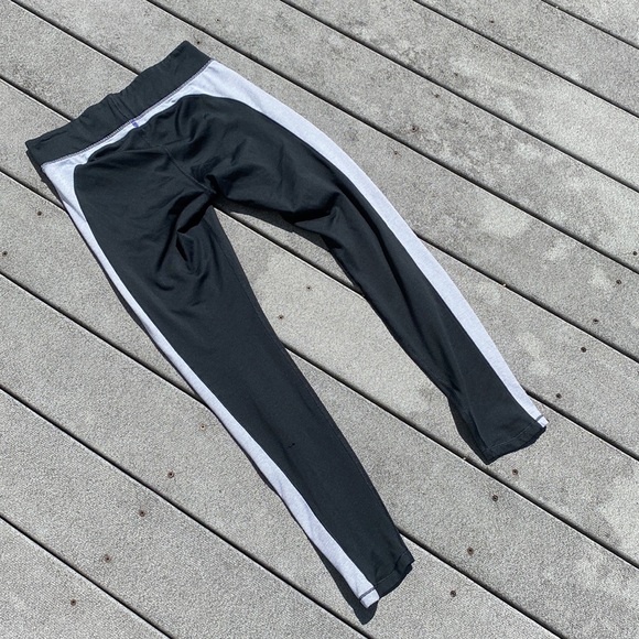 Under Armour Exercise Leggings - Picture 5 of 6